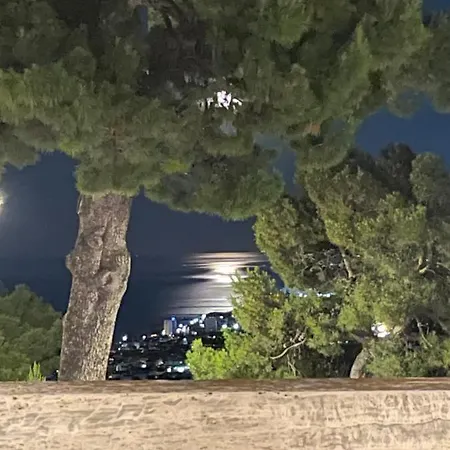 Affittacamere Relais Borgo Sul Mare Ospitalità Diffusa *