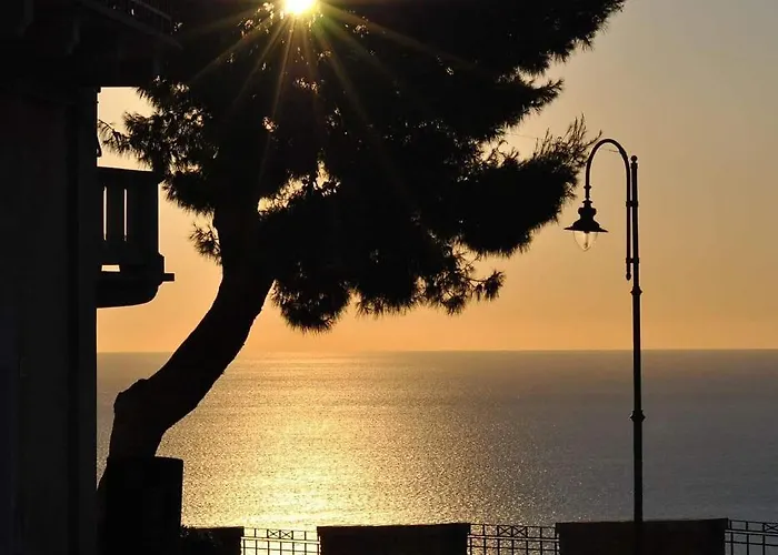 Relais Borgo Sul Mare Ospitalità Diffusa Affittacamere 3*