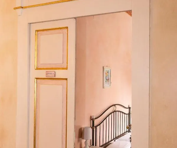 Relais Borgo Sul Mare Ospitalità Diffusa Affittacamere 3*